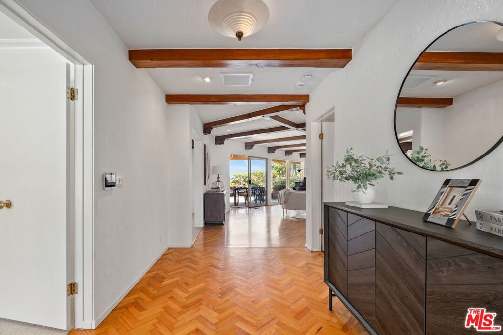 MLS #25595417 image #12