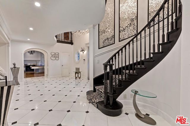 MLS #25595603 image #13