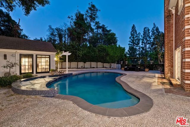 MLS #25595603 image #28