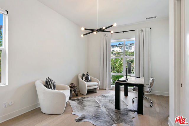 MLS #25595619 image #20