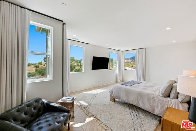 MLS #25595619 image #27