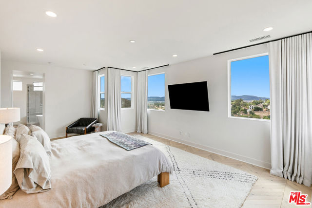 MLS #25595619 image #28