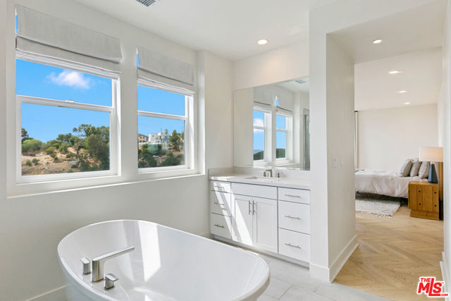 MLS #25595619 image #33