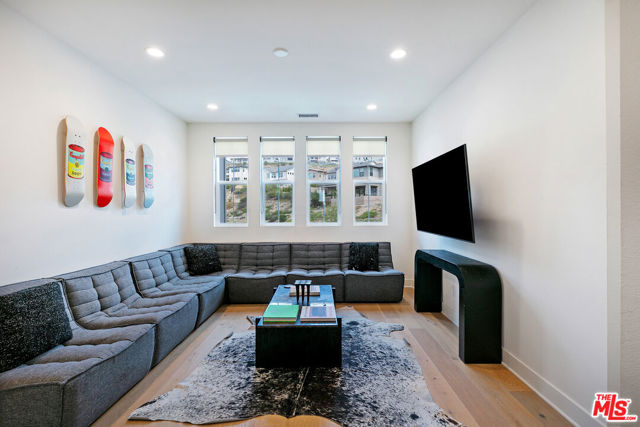 MLS #25595619 image #35