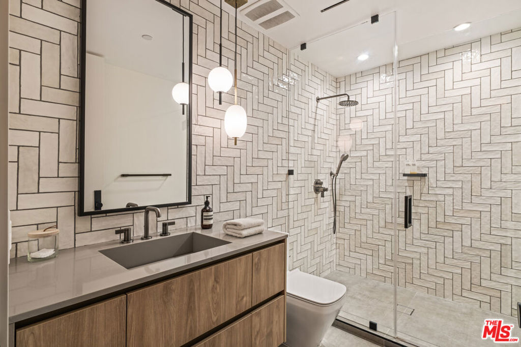 MLS #25595877 image #27