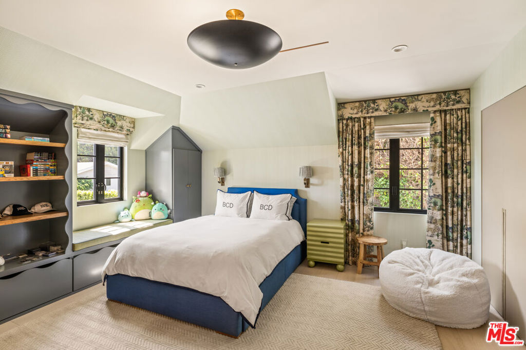 MLS #25595877 image #28