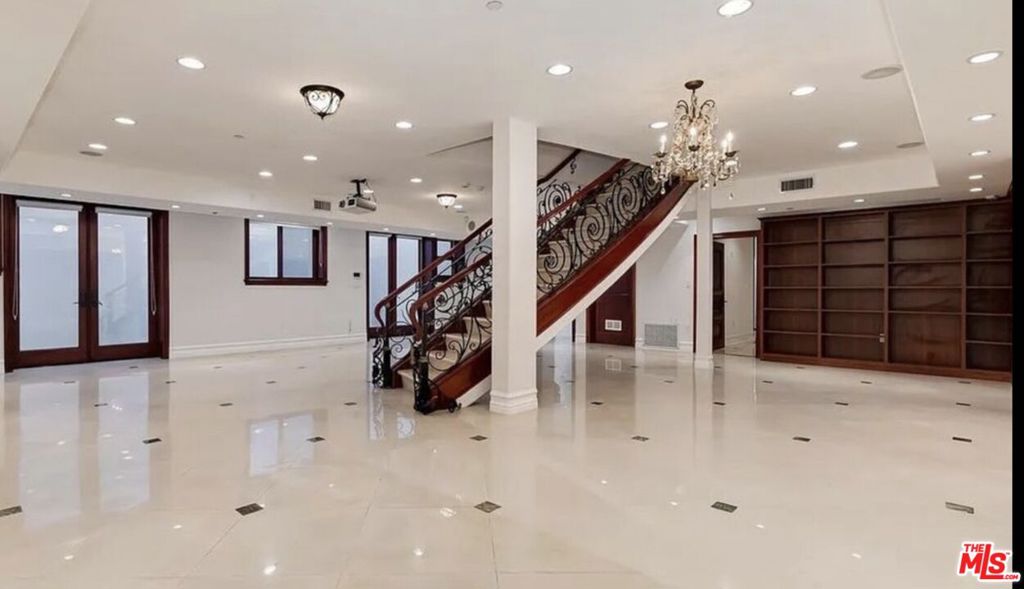 MLS #25595949 image #12