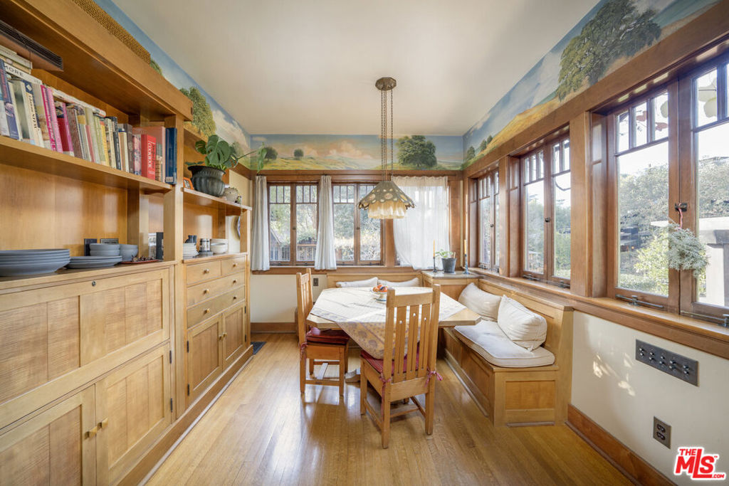 MLS #25596063 image #18