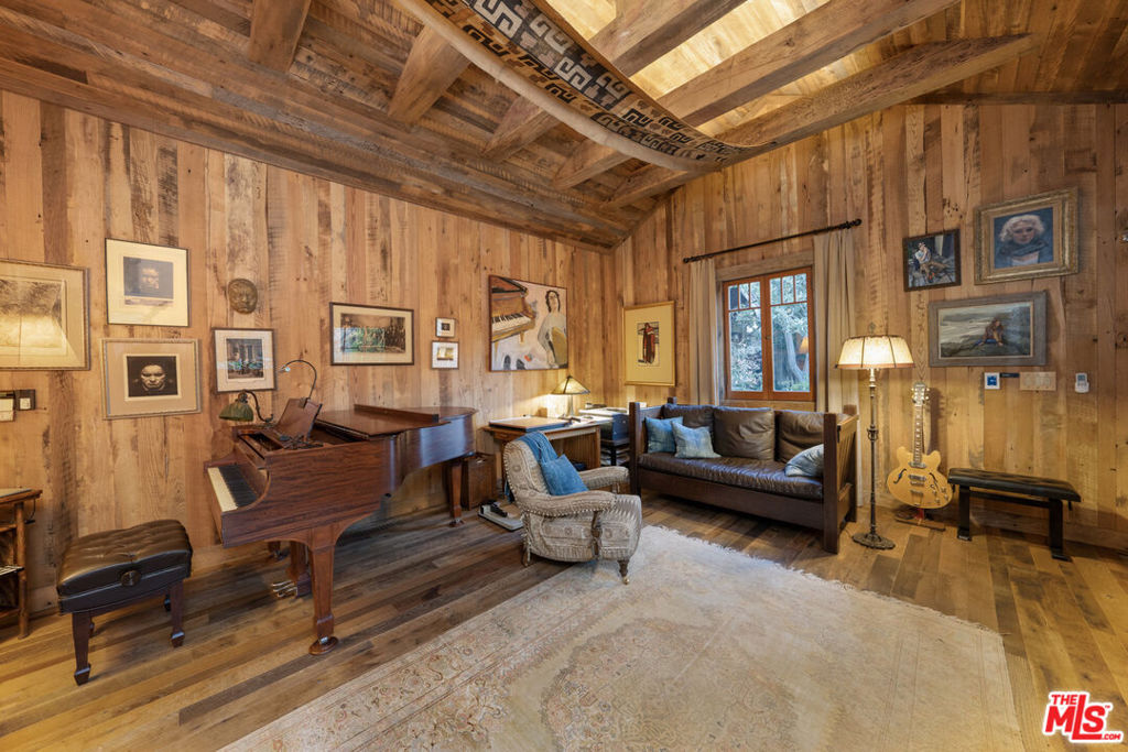 MLS #25596063 image #41