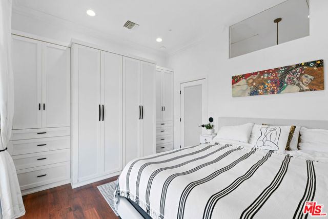 MLS #25596357 image #11