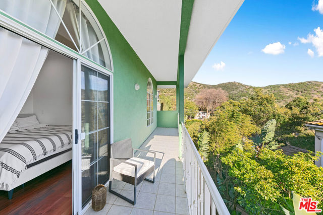 MLS #25596357 image #12