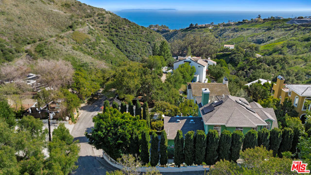 MLS #25596357 image #21