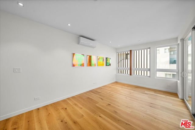 MLS #25596453 image #16