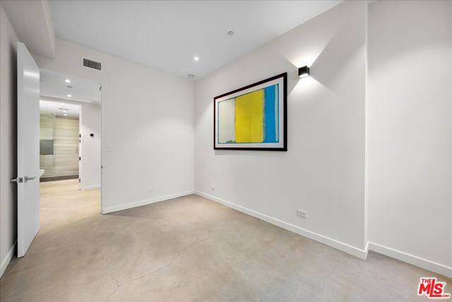 MLS #25596453 image #21