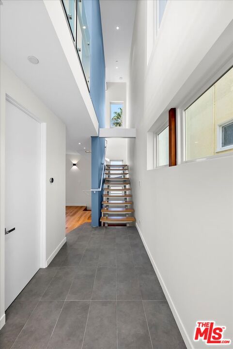 MLS #25596453 image #23