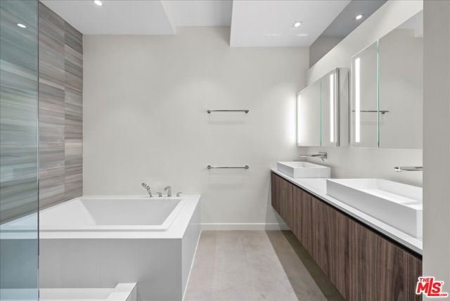 MLS #25596453 image #43