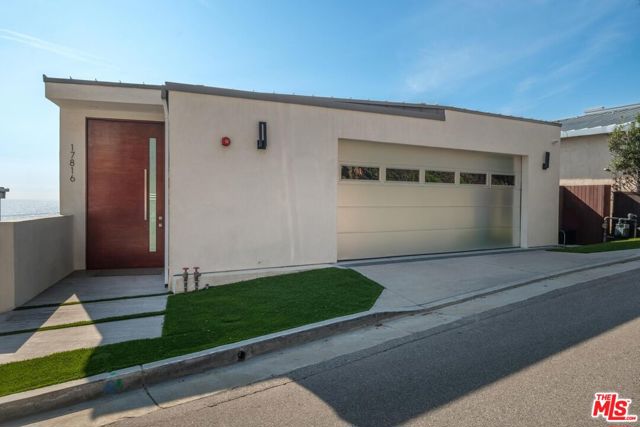 MLS #25596849 image #15