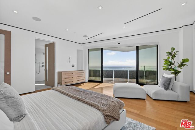 MLS #25596849 image #23