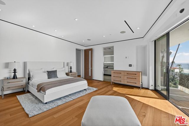 MLS #25596849 image #24