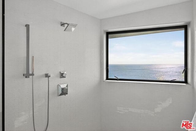 MLS #25596849 image #27