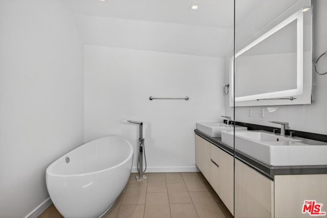 MLS #25596849 image #28