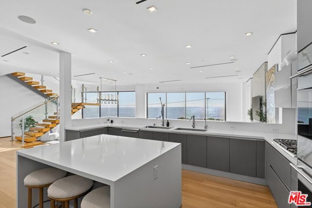 MLS #25596849 image #36