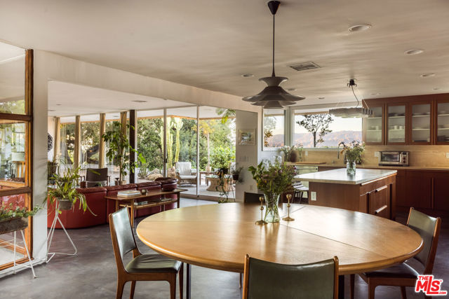 MLS #25596935 image #15