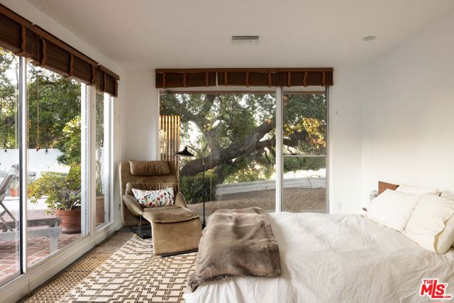 MLS #25596935 image #17