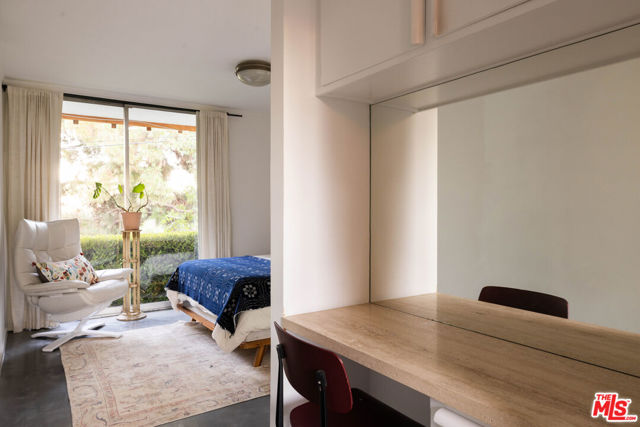 MLS #25596935 image #21