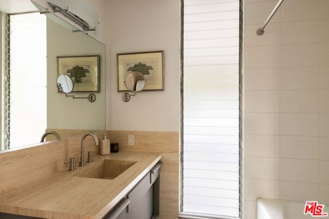 MLS #25596935 image #23