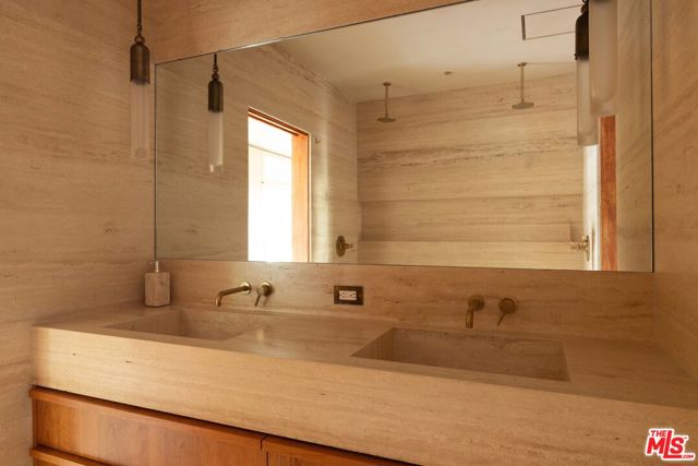 MLS #25596935 image #29