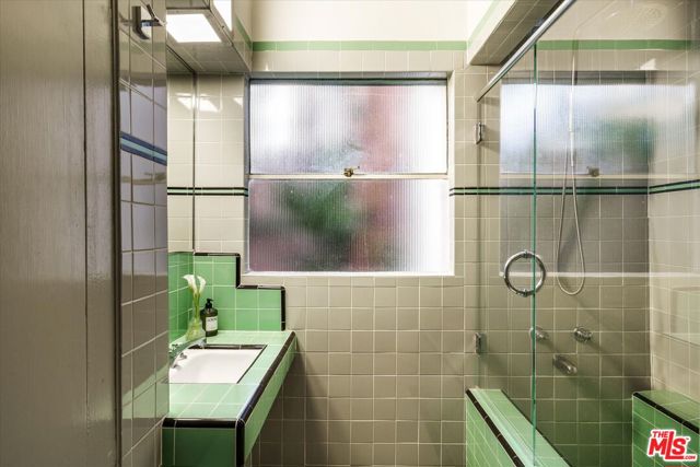 MLS #25597121 image #16