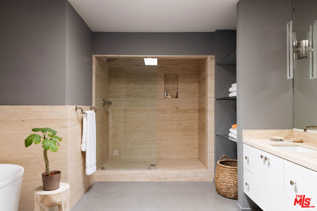 MLS #25597303 image #30