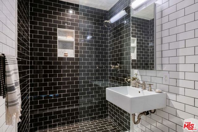 MLS #25597303 image #35