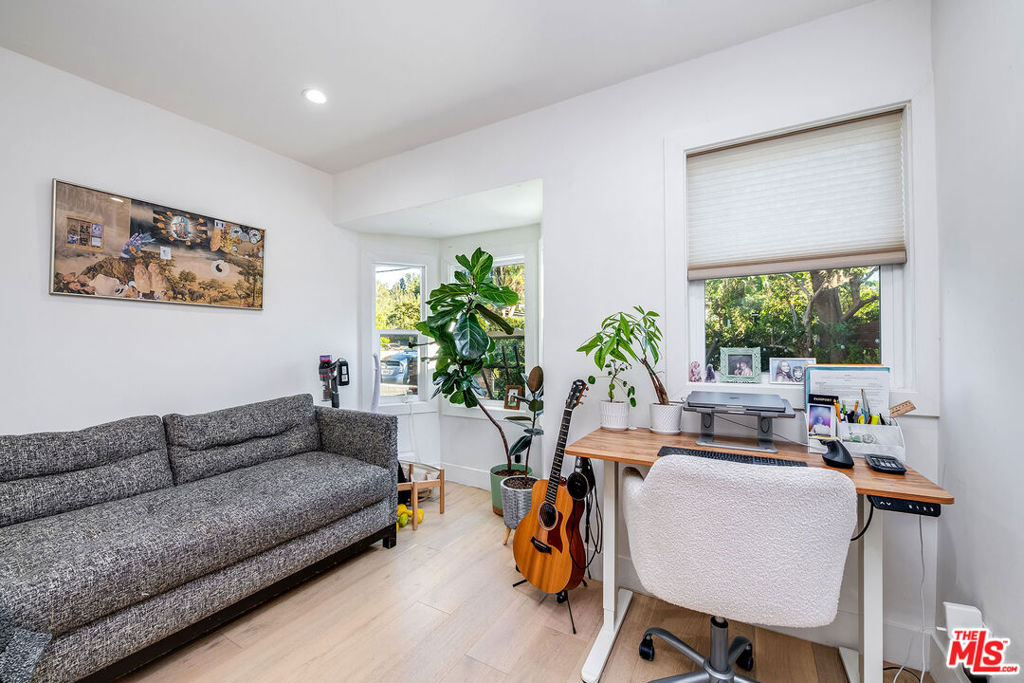 MLS #25597577 image #18