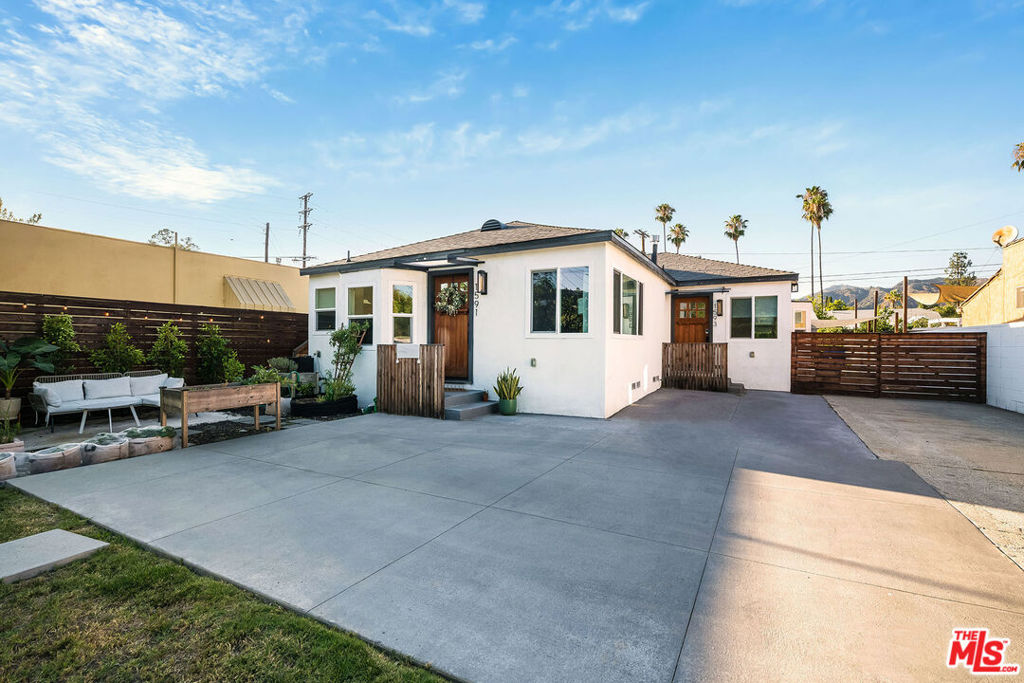 MLS #25597577 image #2