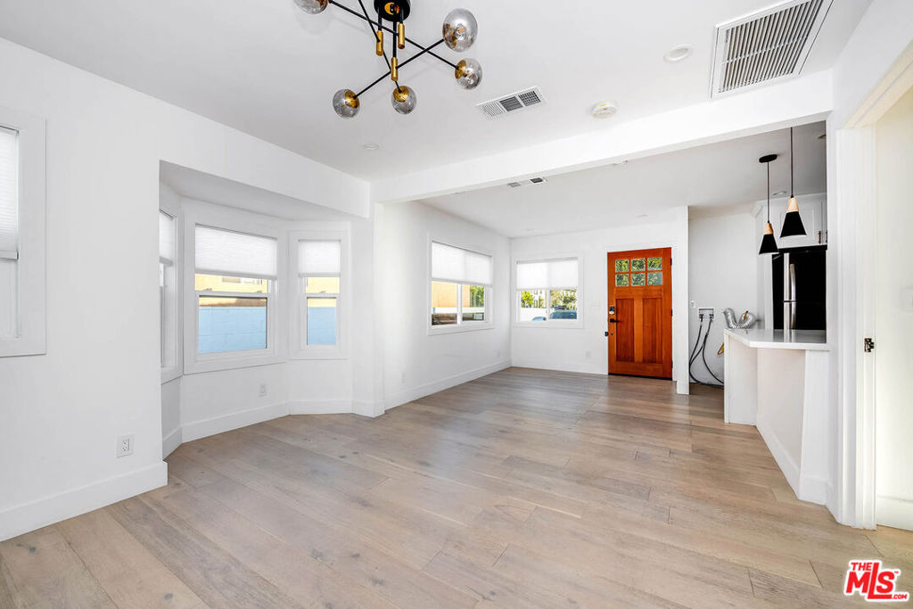 MLS #25597577 image #31