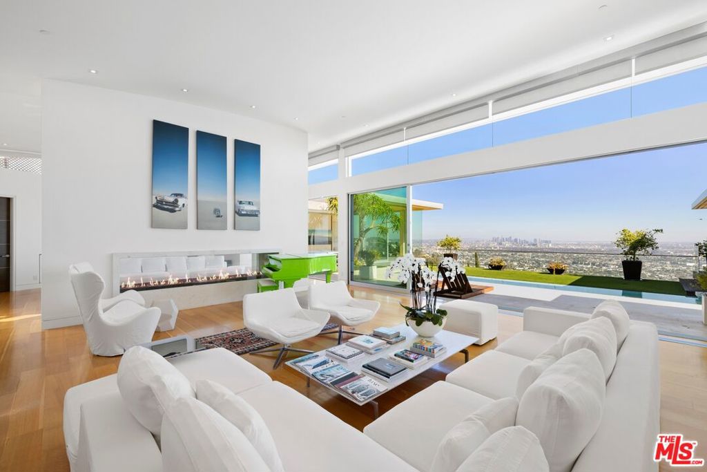 MLS #25597681 image #0