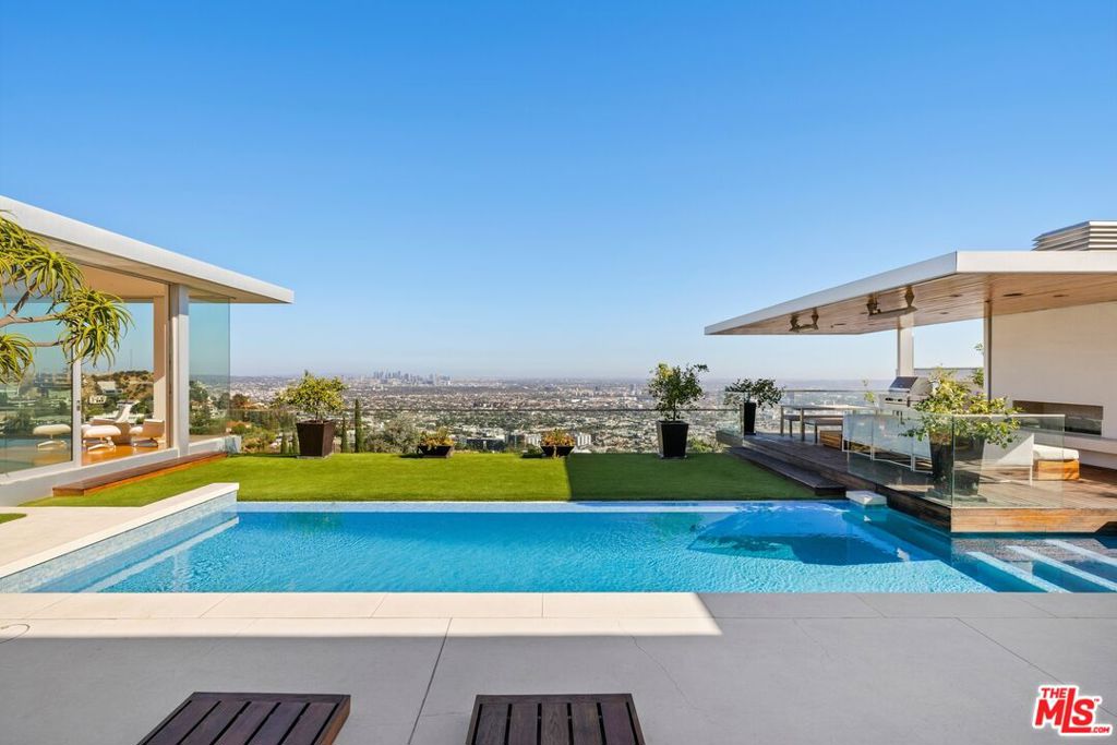 MLS #25597681 image #1