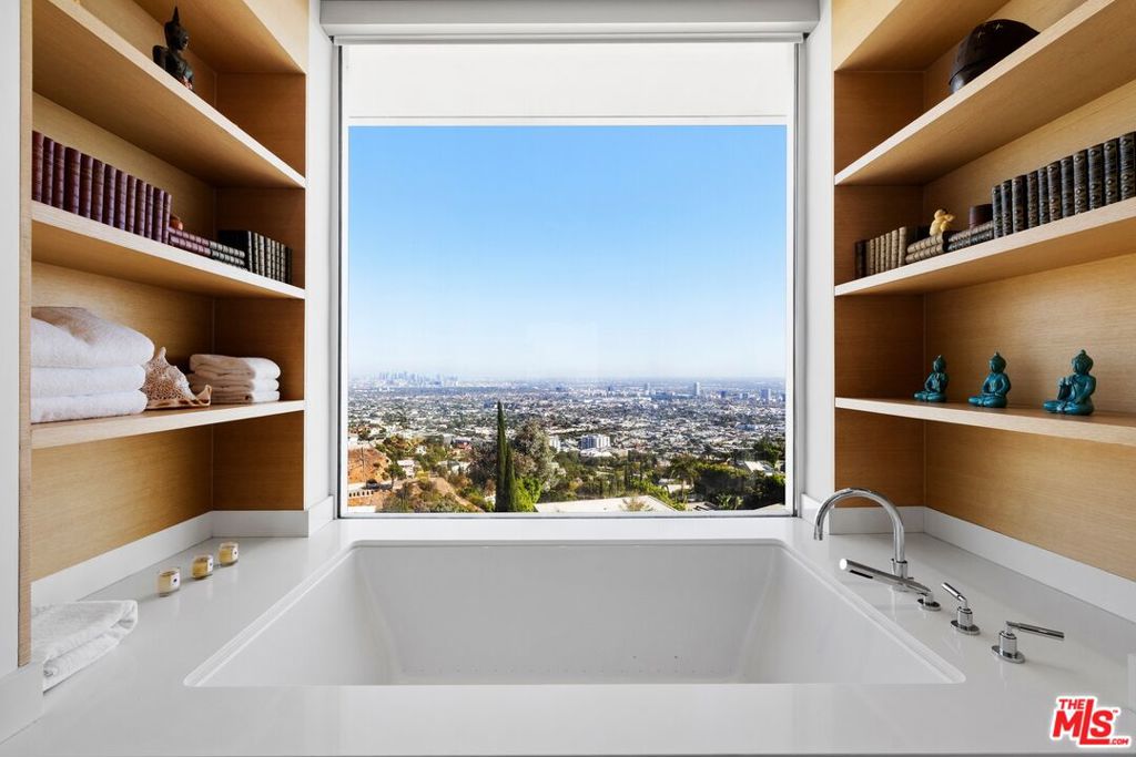 MLS #25597681 image #11