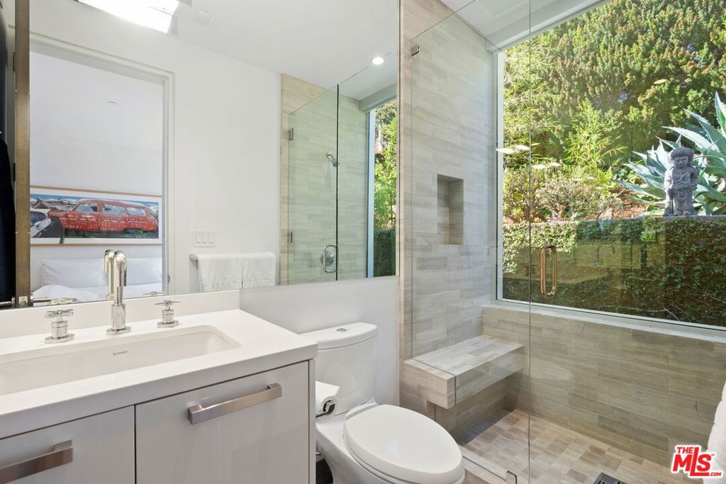 MLS #25597681 image #13