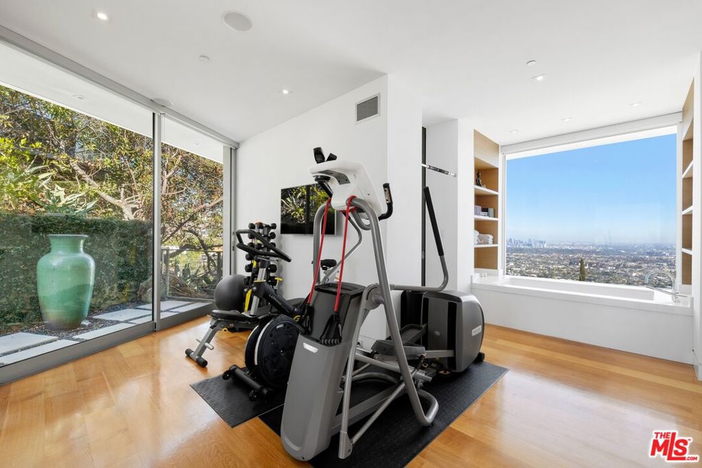 MLS #25597681 image #15