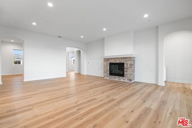 MLS #25597749 image #10