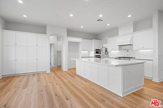 MLS #25597749 image #14