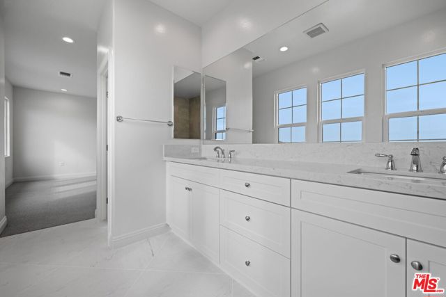 MLS #25597749 image #54