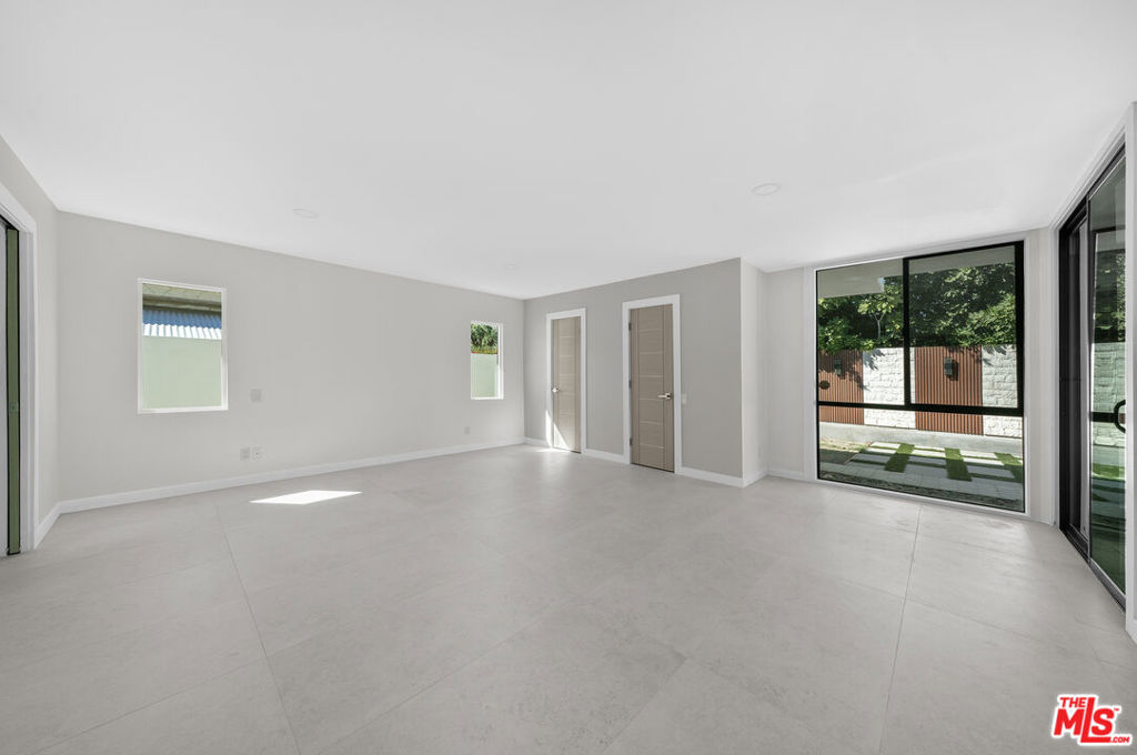 MLS #25597877 image #24