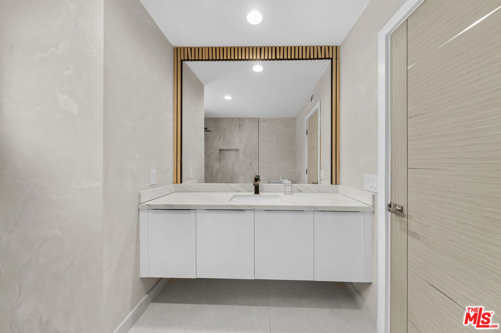 MLS #25597877 image #28