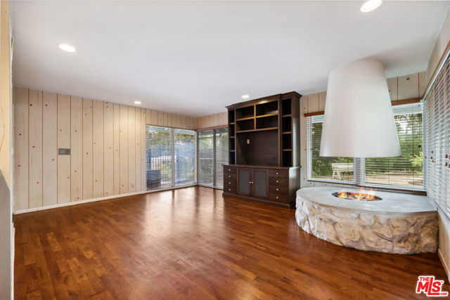 MLS #25597977 image #13