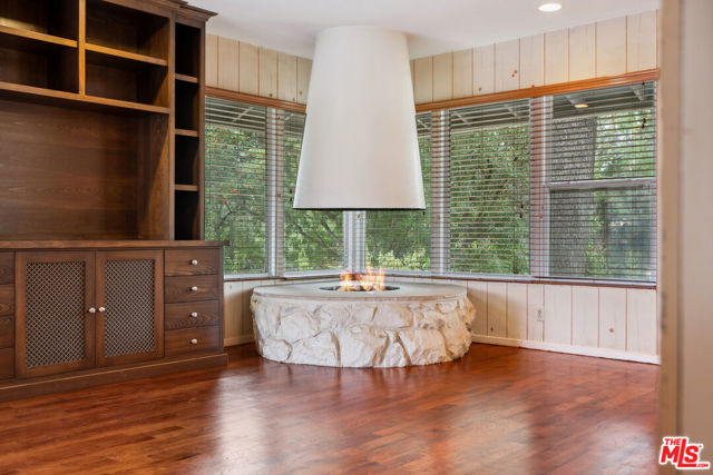 MLS #25597977 image #15