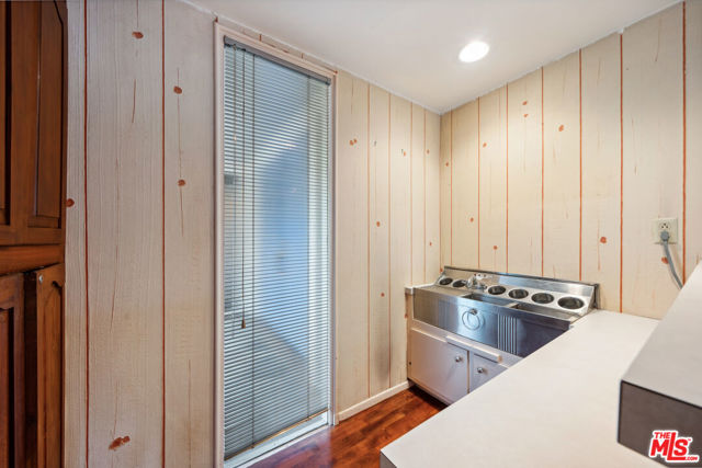 MLS #25597977 image #16